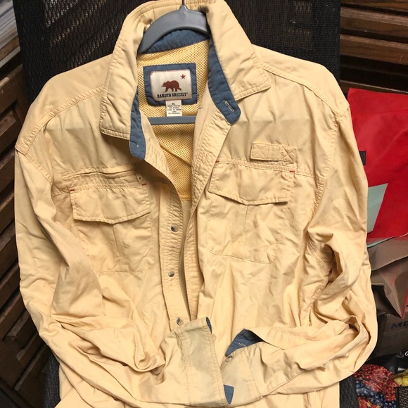 Chemise De Randonnée Dakota Grizzly - Taille XL - Nylon Jaune - Neuf Avec étiquettes